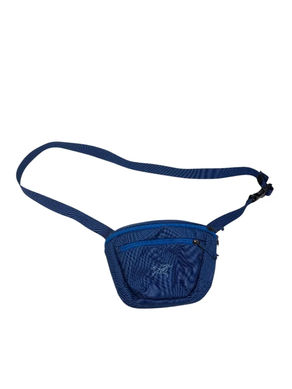 Belt Bag By Arctaryx, Size: Small