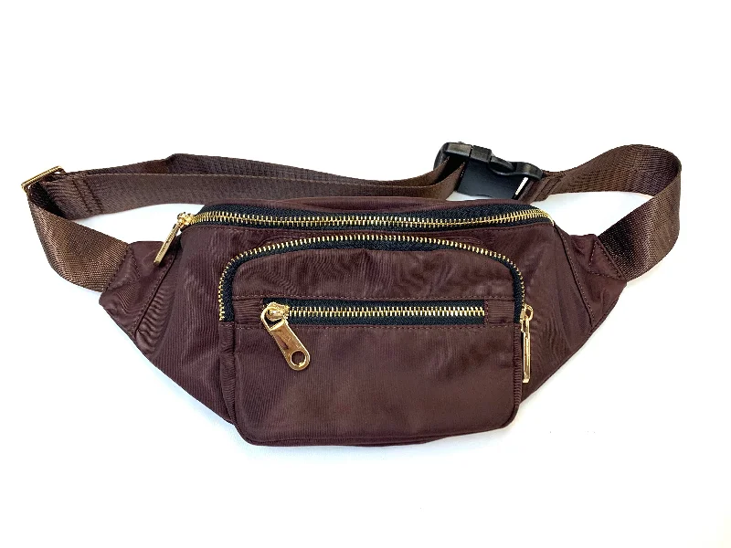 Belt Bag By Clothes Mentor, Size: Medium